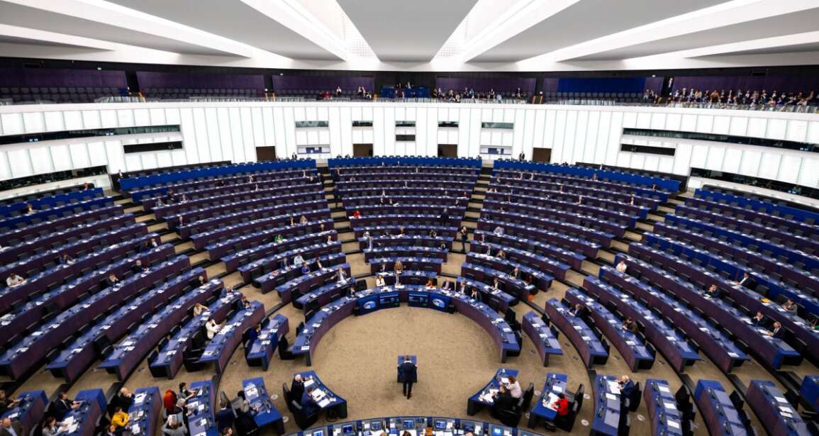 Parlamento Ue “Sì al muro antidrone e a nuove sanzioni alla Russia”